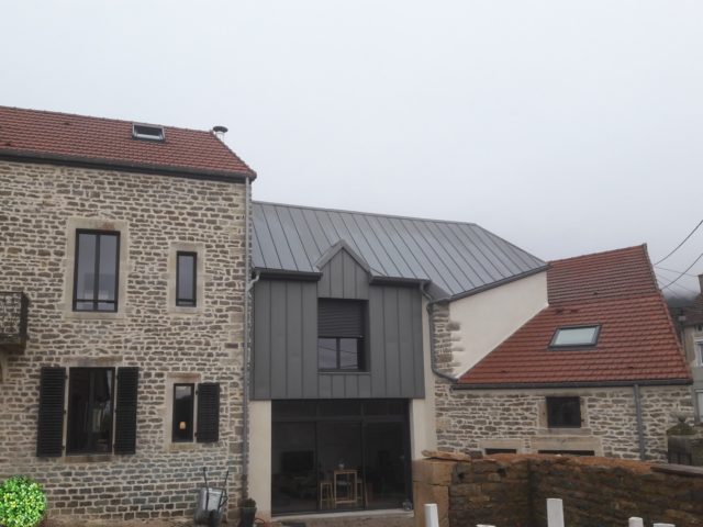A2MT BAT - Réfection complète de la maison (façades, toitures tuiles et zinc, jonction avec création de l'ouvrage au centre)  - 